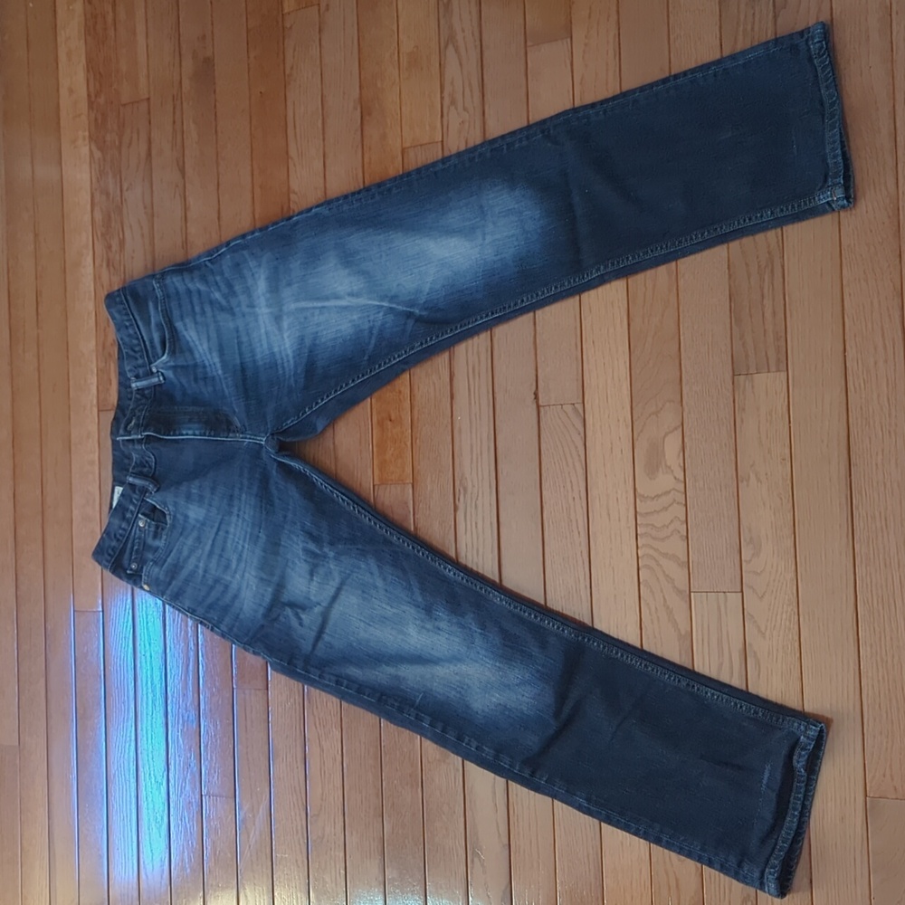 Banana Republic Blue Jeans 31" x 32" (Very Good Condition. Well faded.)